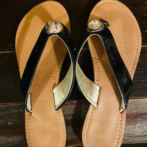 Flip flops size 6 1/2